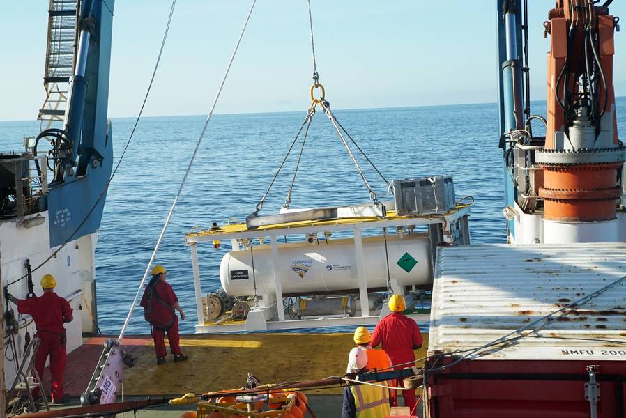 Los tanques de suministro de CO2 tuvieron que estar especialmente diseñados para soportar los rigores del Medio Ambiente del Mar del Norte. Imagen: Copyright Proyecto STEMM-CCS