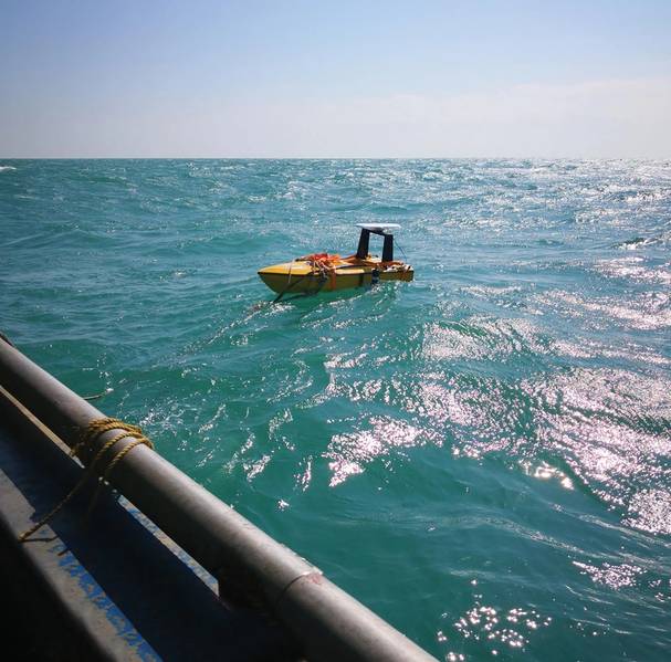 Nortek China USV usado pela China University of Geosciences para medir o perfil atual e a velocidade do veículo durante a deriva. A imagem mostra uma implantação no Mar do Sul da China, perto da cidade de Zhuhai. Foto: Nortek