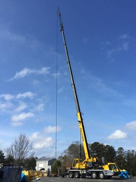 Teste de esforço da mangueira de estiramento: uma mangueira de 100 pés é esticada a 200 pés. (Foto: EOM Offshore)