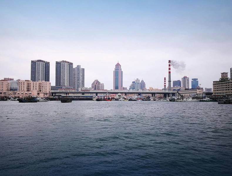 A infraestrutura em desenvolvimento - como o porto de Qingdao visto aqui - tem sido um componente essencial da revolução econômica da China. O perfil de corrente preciso tem sido vital para a implementação bem-sucedida de grandes projetos marítimos, garantindo que as estruturas sejam construídas de acordo com as especificações corretas. Imagem: Nortek