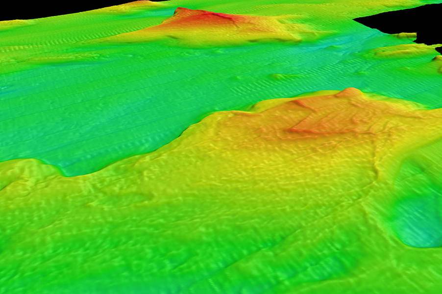 Um mapa de batimetria processado mostra as terras baixas do Lago Huron no Santuário Marinho Nacional de Thunder Bay usando dados coletados pela ASV BEN. As cores variáveis indicam diferentes alturas de características interessantes (as alturas são exageradas para tornar os recursos mais claros). Este tipo de mapa pode ser usado para caracterizar os lagos e habitats, bem como planejar futuras explorações. (Imagem: OET / UNH-CCOM)