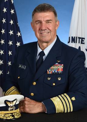 Almirante Karl Schultz - Comandante da Guarda Costeira dos EUA. De Stock: Guarda costeira dos EU