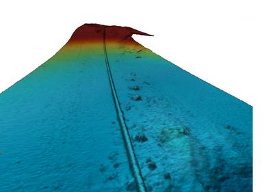 Imagen de tubería en el lecho marino adquirida por el sensor de ecosonda multihaz AUV. (Imagen: Swire Seabed)