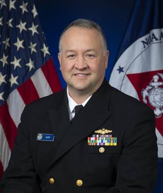 Konteradmiral Chad Cary ist der neue Direktor des NOAA Corps und des NOAA Office of Marine and Aviation Operations. (Bildnachweis: NOAA)