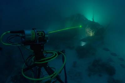 使用TBD-1毁灭者飞机进行3D深度SL3非触摸数据采集过程（信誉：空气/海洋遗产基金会照片由Brett Seymour拍摄）