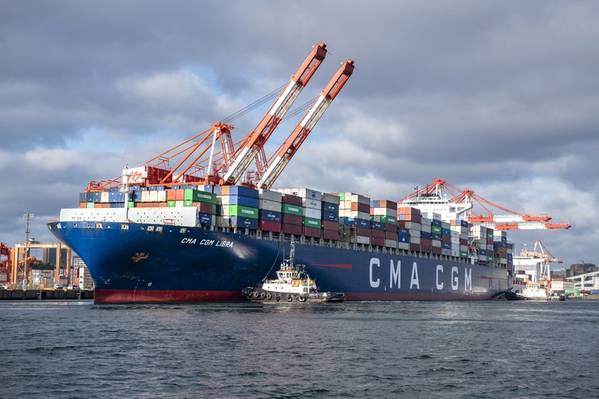 CMA CGM Libra en la terminal de contenedores de South End en el puerto de Halifax, Nueva Escocia. El puerto es un contribuyente importante a la economía regional: un informe reciente de impacto económico de Chris Lowe Planning and Management Group encontró que su producción de operaciones en 2017/18 fue de C $ 1,97 mil millones, un 15 por ciento más que los valores de 2015/16. Foto: Steve Granjero