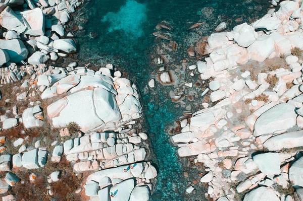 La costa rocosa de Groenlandia. Mathilde Cureau | Unsplash