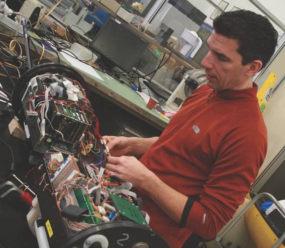 CMRE engineers ruggedize AUV technologies in the Center’s Lab. (Photo: CMRE)