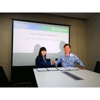 Angela Lock, Tekmar Group APAC General Manager, and Dr. Jone Oh, Blue Wind Engineering CEO, sign MOU in Seoul (Photo: AgileTek)