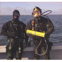 Divers & CT-1 Cable Tracker: Photo credit JW Fishers
