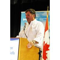 Dominic LeBlanc, Minister of Fisheries, Oceans and the Canadian Coast Guard, announced the creation of the Atlantic Science Enterprise Centre at the Gulf Fisheries Center in Moncton, N.B. (Photo: Fisheries and Oceans Canada)