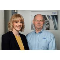Dräger UK Managing Director Mike Norris (right) welcomes Kelly Murray at the company’s Aberdeen base (Photo:BIG Partnership)