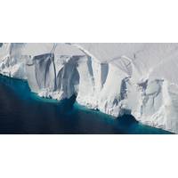 The front of Antarctica's Getz Ice Shelf. (Photo: Jeremy Harbeck/NASA)