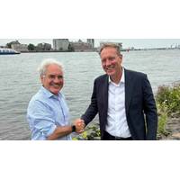 (L-R) Govert Meijer, CEO of GBM Works and Frank Koopman, Managing Director at CAPE Holland. © CAPE Holland/GBM Works