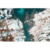 Greenland’s rocky shore. Mathilde Cureau | Unsplash