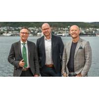 Knut Jølberg from TESS Subsea & Engineering, Kristian Karlsen from Connector Subsea Solutions and Ronny B. Johnsen from HTC Dynamics (Credit: Veronika Stuksrud / Fotova)
