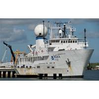 Research ship: Photo courtesy of NOAA
