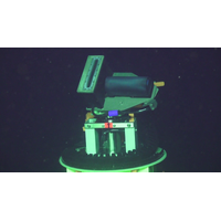 The rotating head of the overview sonar, with the Sonic 2022 on it. (Photo taken with ROV Jason. Credits: UW/NSF-OOI/WHOI/MARUM, V18)