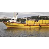 The SPARUS II AUV vehicle performing an inspection of a fishing boat (20m length) in the port of Sant Feliu
de Guíxols (Girona). © IQUA Robotics