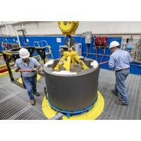
SwRI’s new 30-inch pressure vessel takes roughly two minutes to close. Similar vessels can take 30 to 45 minutes. The vessel accommodates testing at pressures of up to 16,500 psig, simulating the deepest ocean regions. (Credit: SwRI)