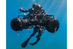 Sailors assigned to various Naval Special Warfare (NSW) commands operate a Diver Propulsion Device during high-altitude dive training. NSW is the nation’s premiere maritime special operations force that extends the Fleet and Joint Force’s reach for collection and lethality, delivers all domain options to undermine our enemies’ confidence, and strengthens diplomatic leverage. (U.S. Navy photo by Mass Communication Specialist 2nd Class Alex Perlman/Released)