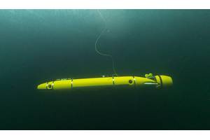 Underwater view of the AUV DeepLeng diving in the frozen lake Torneträsk during the Abisko field trials of the project EurEx-LUNa. © DFKI