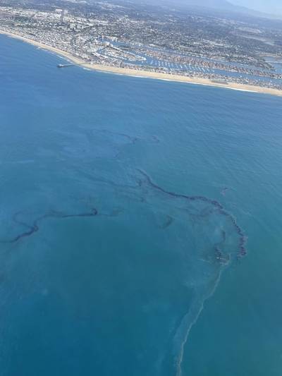 Crude oil is shown in the Pacific Ocean offshore of Orange County, Oct. 3, 2021.
A unified command has been established to respond to and clean up the oil spill off the California coast.
Official U.S. Coast Guard photo.