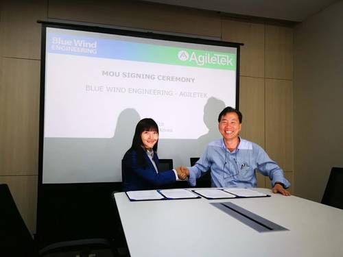 Angela Lock, Tekmar Group APAC General Manager, and Dr. Jone Oh, Blue Wind Engineering CEO, sign MOU in Seoul (Photo: AgileTek)