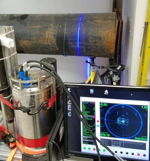 Calibrating the equipment: Newton’s M3200UW scans a pipe using Sonardyne’s SPRINT 500 and Fusion 6G software to remove the risk of latency and timing jitter, to gain centimetric level precision. (Photo: Sonardyne)