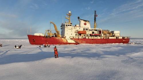 The Canadian Coast Guard research vessel, the CCGS Amundsen, in the ice of the Queen Elizabeth Islands during its 2025
expedition.© CCGS Amundsen/Amundsen Science