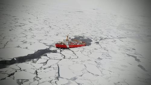 The Canadian Coast Guard Ship Louis S. St. Laurent transiting the Arctic Ocean. This expedition between Norway and Canada collected seawater samples for microplastics analysis. (Photo: Arthi Ramachandra / Fisheries and Oceans Canada)