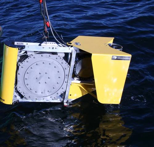 C-Bass towed body projector configuration used in an LRAM system.