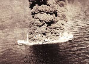 14 May, 1942, U. S. Army Air Corps photographs of the burning tanker Potrero del Llano location. (Credit: Images courtesy of National Archives, College Park, MD )