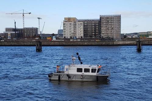 DVocean is an 8-meter-long, 2.65-meter-wide survey boat. (Photo: HafenCity University)
