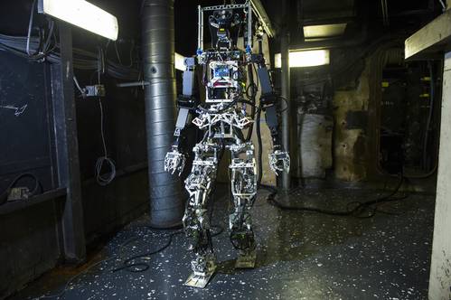 U.S. Navy Firefighting Robot (image: courtesy U.S. Navy)