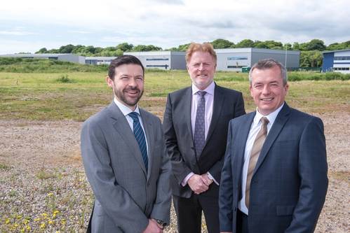 From left to right: Simon Harvey, Proserv’s head of operation at Great Yarmouth; David Lamont, CEO; and Iain Smith, region president  for UK and Europe; at the site of the company’s new facility in Great Yarmouth. (Photo: Proserv)