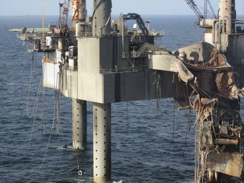 Hercules 265 Jack-up rig damage: Photo credit USCG