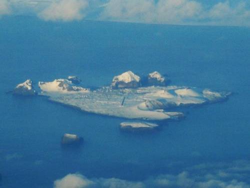 Island of Heimaey: Photo credit Wikimedia CCL  Bruce McAdam