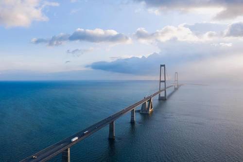 KONGSBERG - supporting safe and efficient traffic management through one of Europe’s busiest straits. © KONGSBERG