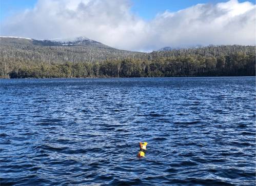 L3Harris Iver3 AUV operating live during the 2021 Winterfest at Lake Saint Clair in Tasmania, Australia. Image courtesy L3Harris