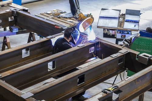 MacArtney welder works on MERMAC eA skid (Photo: MacArtney) 