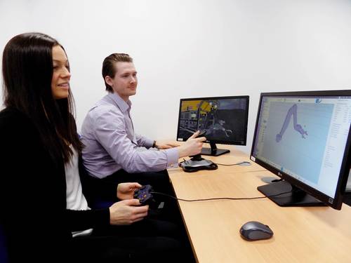 Manipulator control using Dex-OS software integrated to VMAX ROV simulator during engineering analysis (Photo: BluHaptics)