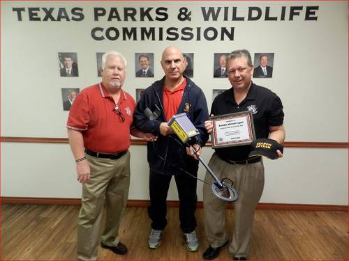 Members of North Texas Special Response Team with their new JW Fishers Pulse 8X metal detector and BMF Project founder Donald Fugate.