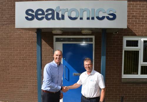 (L-R) Phil Middleton, Seatronics Group MD, with Andy Williamson from Underseasense (Photo: Seatronics)