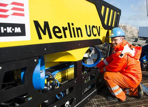 Project Engineer Roar Paulsen with IKM Subsea’ s Merlin UCV (Photo: IKM Subsea)