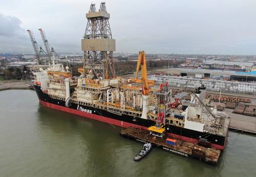 Seatools polymetallic nodule collector delivery to Hidden Gem ©Seatools