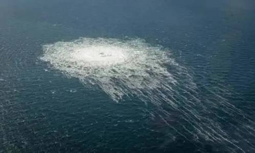 The gas leak at Nord Stream 2 seen from the Danish F-16 interceptor on Bornholm in late September 2022. Photo Danish Defence