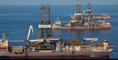 Transocean rigs: Image courtesy of the owners