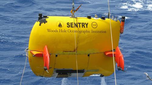 The WHOI-designed and -built Autonomous Underwater Vehicle (AUV) Sentry was used to locate the voyage data recorder from the sunken cargo ship El Faro. (Photo by Walter Cho, Woods Hole Oceanographic Institution)