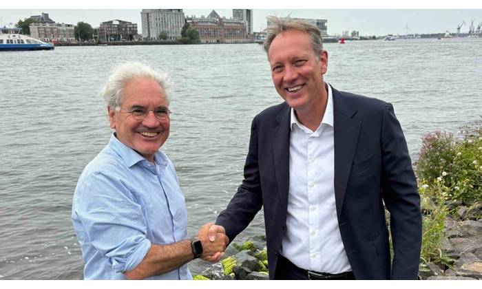 (L-R) Govert Meijer, CEO of GBM Works and Frank Koopman, Managing Director at CAPE Holland. © CAPE Holland/GBM Works